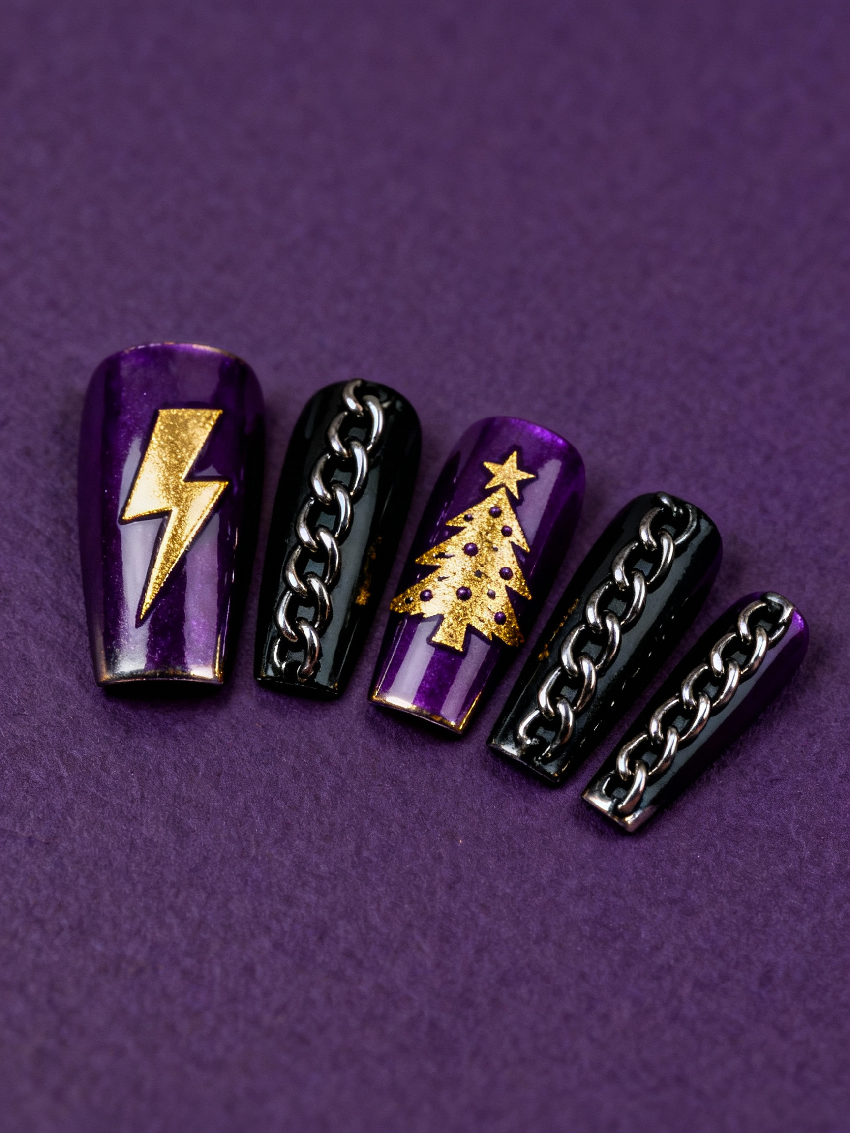 Purple Glitter Chain Nail Design